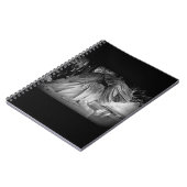 Kummerstatue in Schwarz-Weiß Notizblock (Linke Seite)