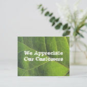 Kundenempfehlung: Helles grünes Leaf-Geschäft Postkarte (Stehend Vorderseite)