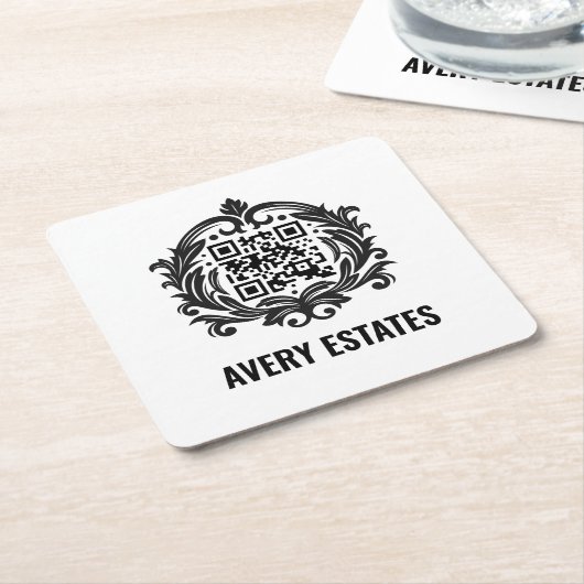 Kundenfirma | QR-Code Rechteckiger Pappuntersetzer (angewinkelt)