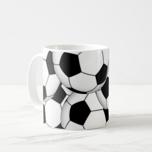 Kundengerechte Fußbälle Tasse (Vorderseite Links)