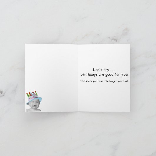 Kundengerechtes schreiendes Baby in einem Karte (Innenseite)