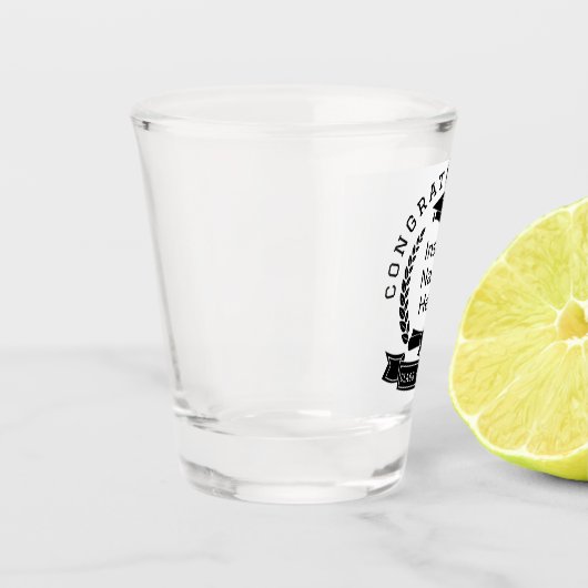 Kundenspezifische Glückwünsche Klasse von 2023 sch Schnapsglas (Links)