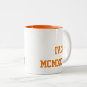 Kundenspezifische Hochzeits-Datums-Kunst Zweifarbige Tasse (VorderseiteRechts)