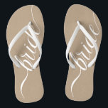 Kundenspezifische Hochzeits-Farbbraut drehen Badesandalen<br><div class="desc">Elegante weiße "Braut" mit editable Farbhintergrund. 

 Klicken Sie "besonders anfertigen ihn" und benutzen die Muster auf dem Recht,  die Hintergrundfarbe zu ändern.  Das Eyedropperwerkzeug gibt Ihnen sogar noch mehr Muster,  und "brachte" Verbindung öffnet das gesamte Spektrum voran.  Sie können einen Hexewert auch kopieren und kleben,  wenn Sie ein haben.</div>
