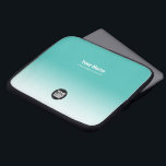 Kundenspezifischer Firmenname, Job, Logo-Farbverla Laptopschutzhülle<br><div class="desc">Einfache Personalisierung dieses benutzerdefinierten Geschäftsnamen, Job, Logo-Gradient Türkis Laptop-Hülle mit einem weißen ombre Farbverlauf auf den Hintergrund. Ein personalisiertes Business-Design in farbenfrohen, türkisblauen und weißen Farbtönen, das sich vollständig anpassbar, serifenlos und modern Schriftart und ein berufliches und klares Aussehen. Die Laptop-Ärmel sind in 10", 13" und 15" erhältlich, egal in...</div>