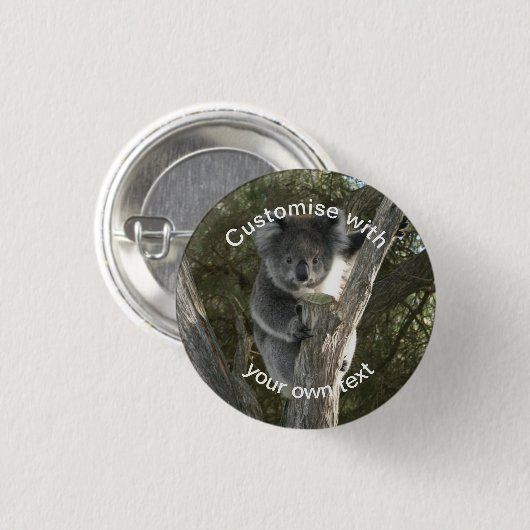 Kundenspezifischer Koala, der einen Baum klettert Button (Vorne & Hinten)
