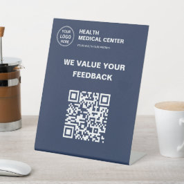 Kundenspezifischer QR-Code Medizinische Klinik Ges Sockelschild