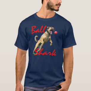Kundenspezifischer Rev Malinois Ball Shark T-Shirt