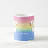Kundenspezifischer Text-Regenbogen-Schwan Kaffeetasse (Mittel)