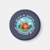 Kundenspezifisches Adventure Camp - Personalisiert Magnet (Vorne)