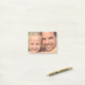 Kundenspezifisches Foto Post-it Klebezettel (Auf Schreibtisch)