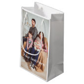 Kundenspezifisches Foto und/oder Text Kleine Geschenktüte (Rückseite Schrägansicht)