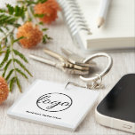 Kundenspezifisches Marketing-Werbelogo Schlüsselanhänger<br><div class="desc">Individueller Schlüsselanhänger mit einem einfachen Design mit Ihrem Firmenlogo und Ihrem Firmennamen. Ein einfaches, minimalistisches Design, das für jedes Unternehmen funktioniert. Diese machen großartige Marketing- und Werbeartikel für Messen, Geschenke für Kunden oder Mitarbeiter. Diese sind besonders geeignet für echte Anwesen-Agent / Immobilienmakler, die als Schlussgeschenk geben. TIPP ENTWICKLUNG: Sie können...</div>