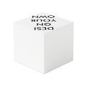 Kundenspezifisches personalisiertes großes 4" würfel (Rückseite Schrägansicht)