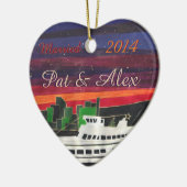 Kundenspezifisches Weihnachtsschiff - erstes Keramikornament (Links)