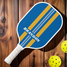 Kundgebung am Meer Streifen mit Namen Pickleball Schläger
