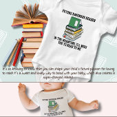 Künftige Bücherstapel für ältere Leser Baby Strampler