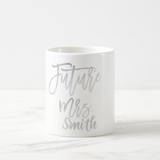 KÜNFTIGE FRAU. Silver Modern Script Name Personali Kaffeetasse (Mittel)