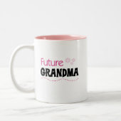 Künftige Oma Tshirts und Geschenke Zweifarbige Tasse (Links)