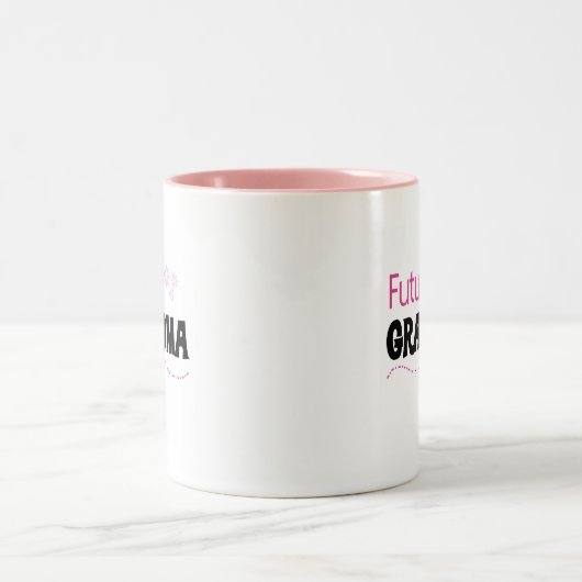 Künftige Oma Tshirts und Geschenke Zweifarbige Tasse (Mittel)