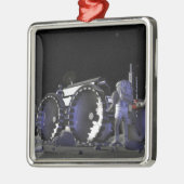 Künftige Weltraumforschungsmissionen 9 Silbernes Ornament (Links)