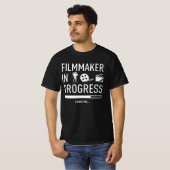 Künftiger Filmproduzent in Progress - Filmemacher T-Shirt (Vorne ganz)