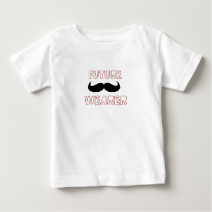 Künftiger Schnurrbart-Baby Baby T-shirt