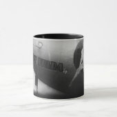 Kunst-Dame Freda der Nasen-B17 Tasse (Zentrum)