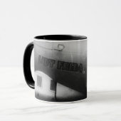 Kunst-Dame Freda der Nasen-B17 Tasse (Vorderseite Links)