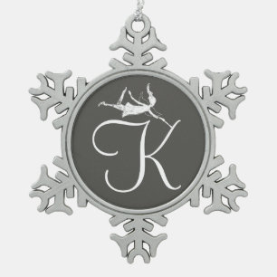 Kunst-Fee-Initiale: K Schneeflocken Zinn-Ornament