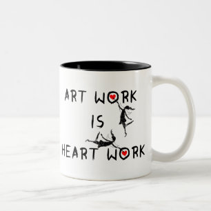 Kunst-Feen: Kunstwerk ist Herz-Arbeit Zweifarbige Tasse