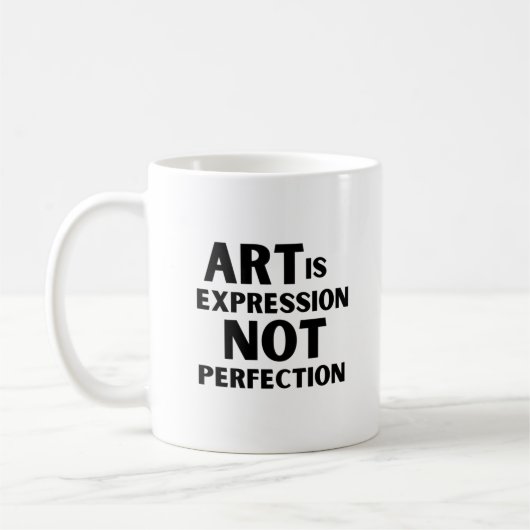 Kunst ist Ausdruck nicht perfekte Tasse (Links)