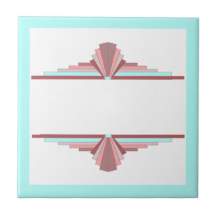 Kunstelemente aus Deko in dunkler Rose und Blau Fliese