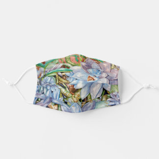 Kunsthandwerk Masken in Hühnern