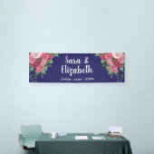 Kunsthandwerkskabine mit floralen Rose Banner (Messeveranstaltung)