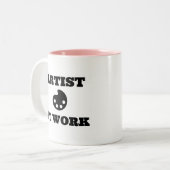 Künstler am Arbeitsplatz zwei Tasse (Vorderseite Links)
