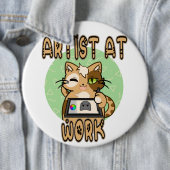 Künstler bei der Arbeit – niedliches Katzendesign Button (Beispiel)