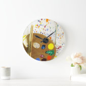 Künstler malen Spritzer und Farbpalette Große Wanduhr (Zuhause)