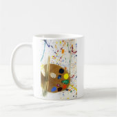 Künstler malen Spritzer und Farbpalette Kaffeetasse (Links)