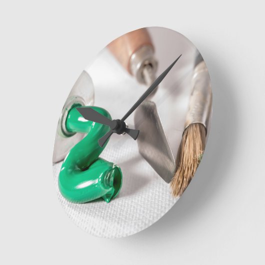 Künstlerin Runde Wanduhr (Winkel)