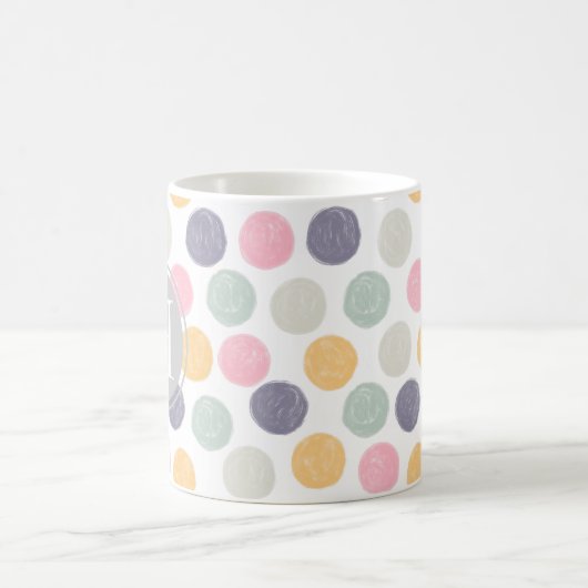 künstlerisch farbig pastellfarbene Polka dot monog Kaffeetasse (Mittel)