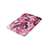 Künstlerisch Girly Pink Burgundy Brushstroke Colla Badematte (Schrägansicht)