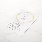 Künstlerisch Laurel Leaf Frame Script Wedding Real Folieneinladung (Gedreht)