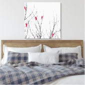 Künstlerisch leuchtende rote Vögel in Baumzweigen Leinwanddruck (Insitu (Schlafzimmer))