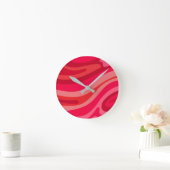 Künstlerisch rosa rotes Muster Runde Wanduhr (Zuhause)
