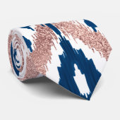 Künstlerische moderne Rose Gold Navy Blue Ikat Geo Krawatte (Gerollt)