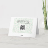 Künstlerische rote Blume auf der Zaun-Clematitis-M Karte (Rückseite)