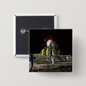 Künstlerische Wiedergabe eines neuen Raumschiffs z Button (Vorne & Hinten)