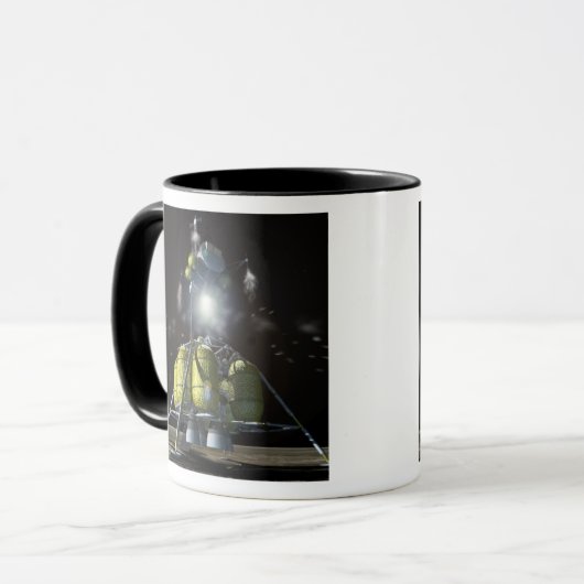 Künstlerische Wiedergabe eines neuen Raumschiffs z Tasse (Vorderseite Links)