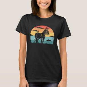 Künstlerischer Esel Retro & Vintage Sonnenuntergan T-Shirt